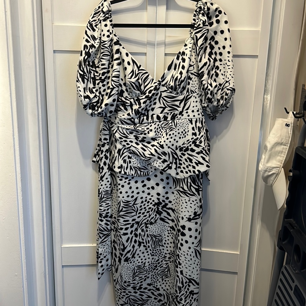ASOS DESIGN tieside sweetheart puff sleeve pencil midi dress mono abstract print